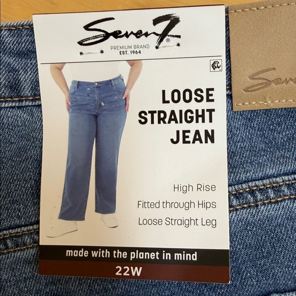 NWT Size 22W, Seven7 Loose Straight Jean